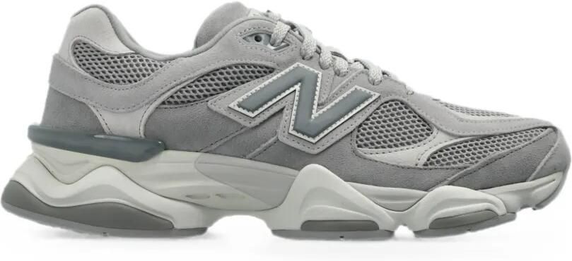 New Balance 204L sneakers met leren vlakken Beige