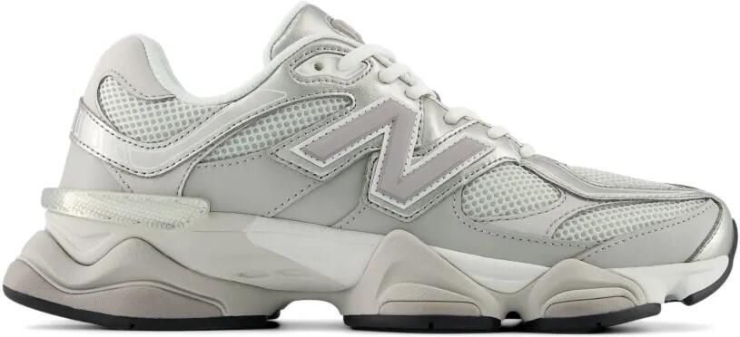 New Balance 9060 sneakers met vlakken Grijs