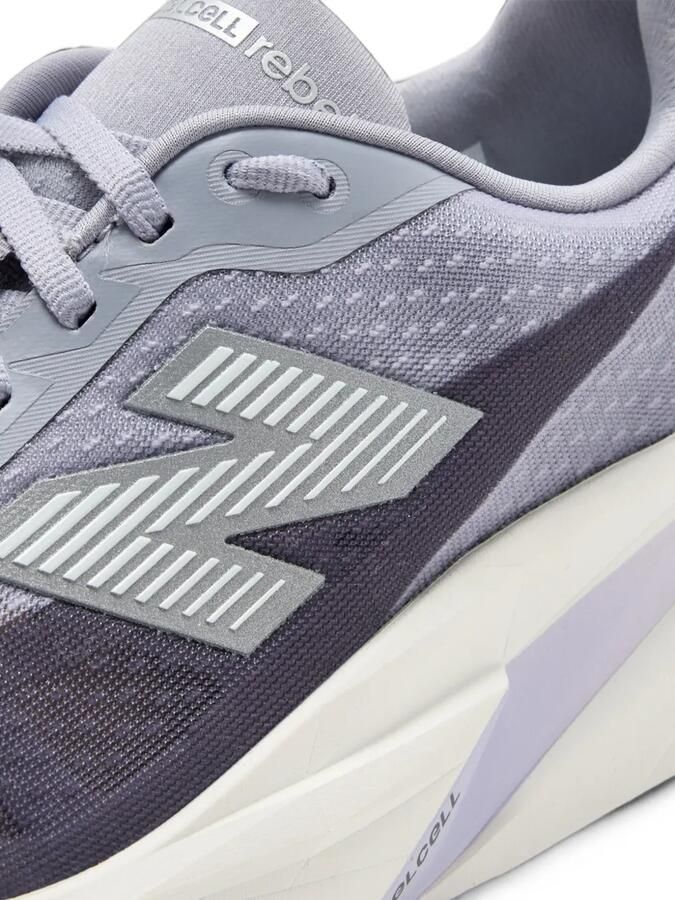 New Balance FuelCell Rebel v5 schoenen Paars - Foto 3