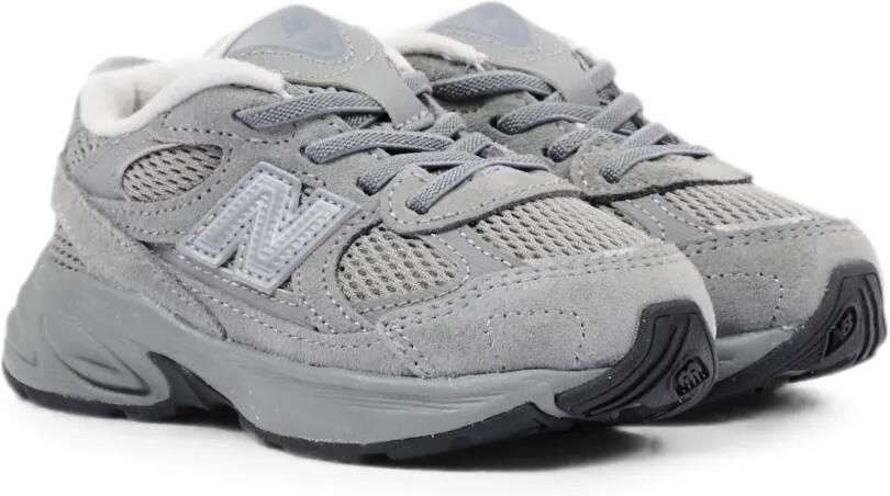 New Balance Kids 2010 sneakers met vlakken Grijs