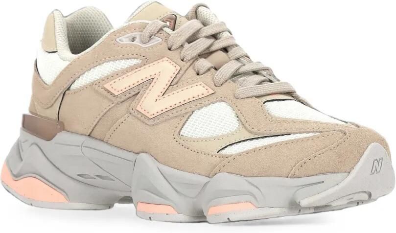 New Balance Kids 9060 panelled suede sneakers Beige