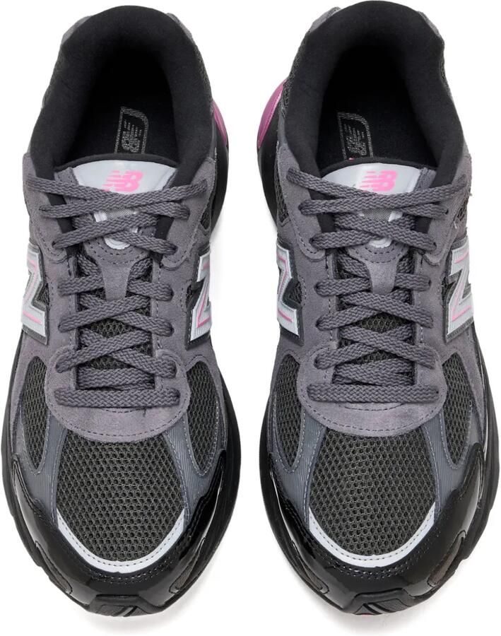 New Balance Sneakers met '2010' logodetail Zwart - Foto 2