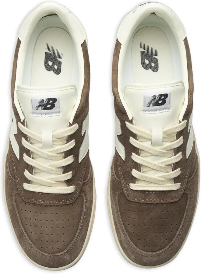 New Balance T500 suède sneakers met geperforeerd detail Bruin - Foto 2