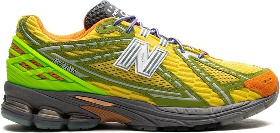 New Balance x Action Bronson 1906R "Scorpius" sneakers Geel