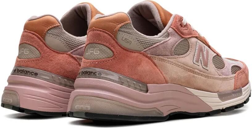 New Balance x Joe Freshgoods Made in USA 992 "Aged Well" sneakers Beige - Foto 3