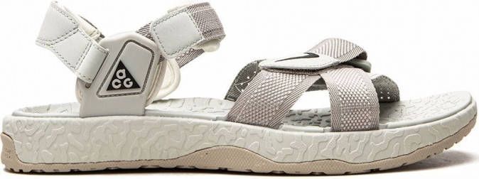 Nike ACG Air Deschutz sandalen Wit