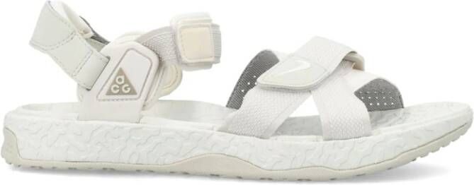 Nike ACG Air Deschutz+ sandalen met klittenband Beige