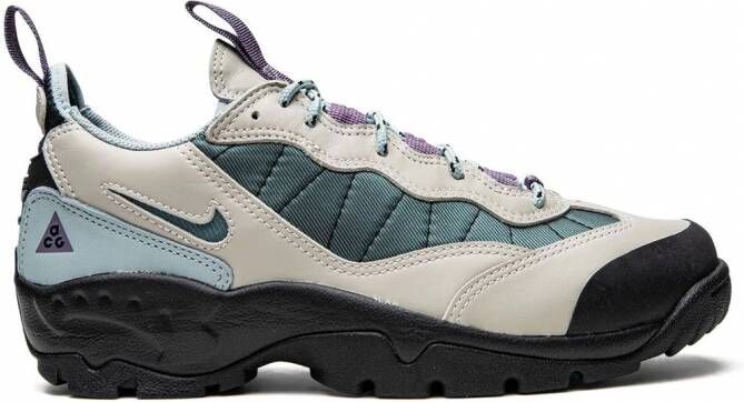 Nike ACG Lowcate 'Wolf Grey Bright Crimson' sneakers Grijs