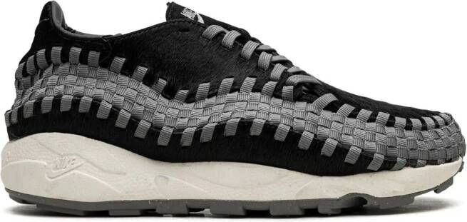Nike "Air Footscape Woven Black Smoke Grey sneakers " Zwart