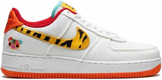 Nike Air Force 1 '07 LX 'Year of the Tiger' sneakers Wit