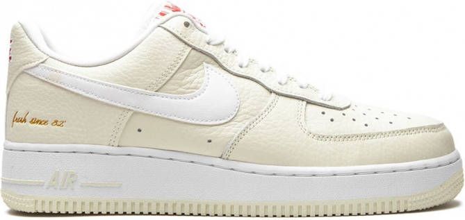 Nike Air Force 1 low-top sneakers Beige