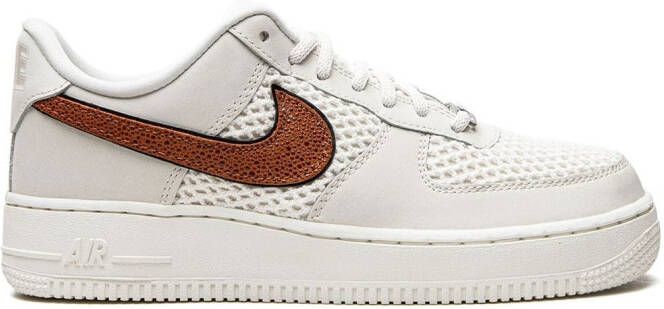 Nike x UNDEFEATED Air Force 1 sneakers Grijs