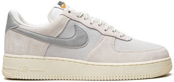 Nike Air Force 1 low-top sneakers Beige