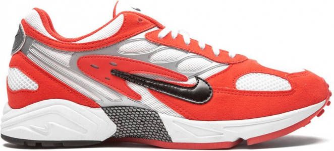 Nike Air Ghost Racer low-top sneakers Rood