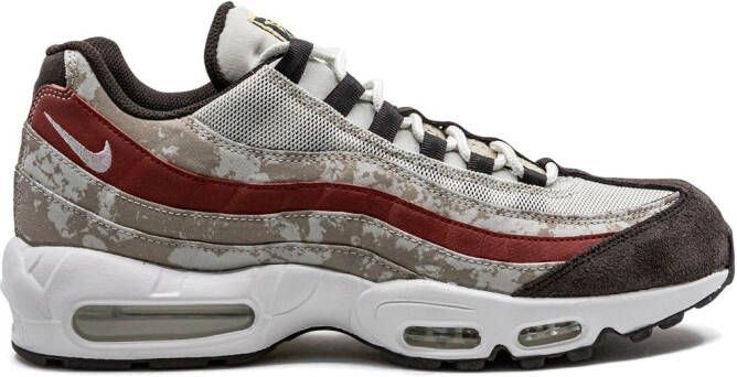 Nike "Air Max 95 Social FC low-top sneakers" Beige