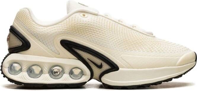 Nike Air Max Dn sneakers Beige