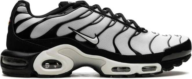 Nike "Air Footscape Woven Black Smoke Grey sneakers " Zwart