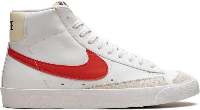 Nike "Blazer Mid '77 Vintage White Picante Red sneakers" Wit