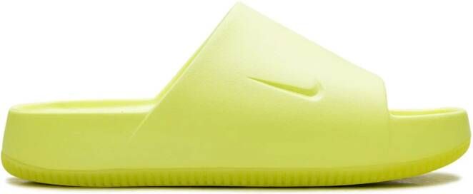 Nike Calm "Volt" slippers Geel