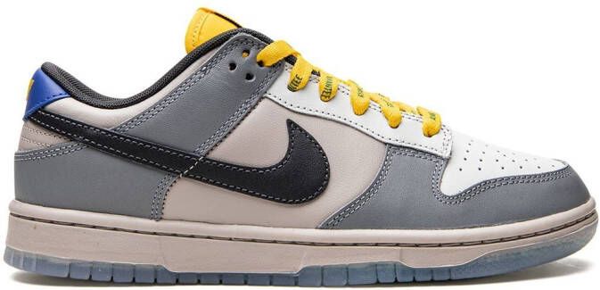 Nike Dunk Low 'North Carolina' sneakers Grijs