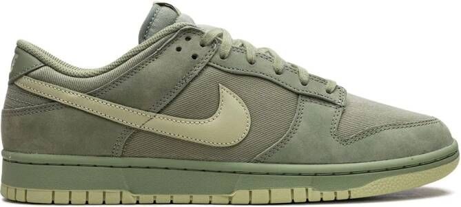 Nike Dunk Low "Oil Green" sneakers Groen