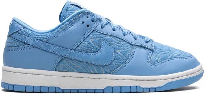 Nike "Dunk Low PRM Topography University Blue sneakers " Blauw