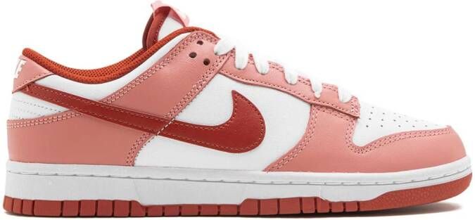 Nike "Dunk Low Red Stardust sneakers" Rood