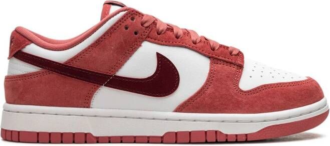 Nike SB Dunk Low "Valentine's Day Low Love Found" sneakers Beige
