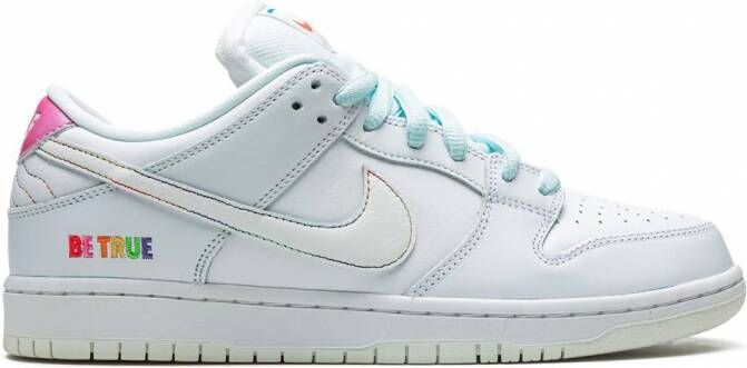 Nike Air Max Bella TR 5 low-top sneakers Wit