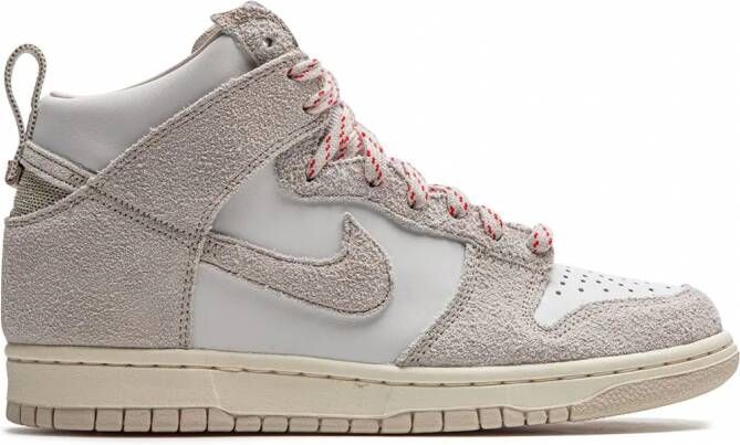 Nike Dunk SP high-top sneakers Beige