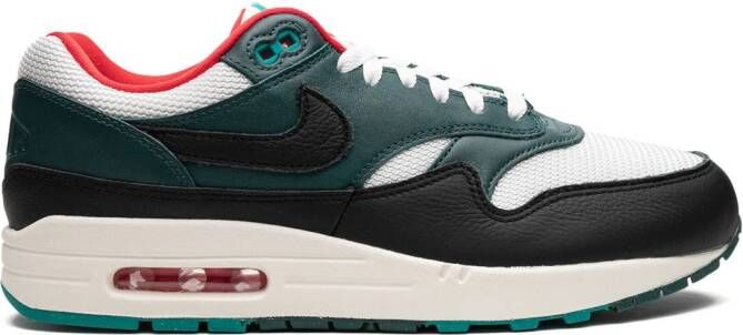 Nike "Farfetch English Air Max 1 LeBron James x Liverpool sneakers" Groen