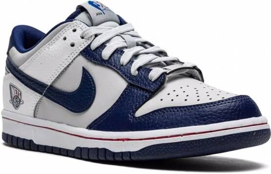 Nike Kids "Dunk Low NBA 75th Anniversary Brooklyn Nets sneakers" Grijs