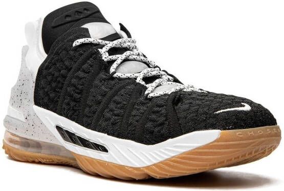 Nike Kids LeBron 18 sneakers met vlakken Zwart