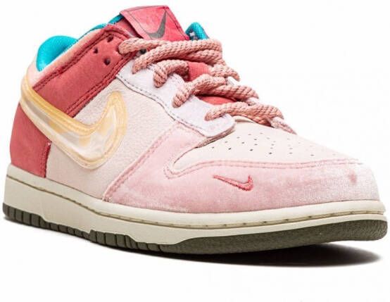 Nike Kids x Social Status Dunk Mid sneakers Roze