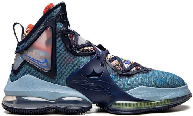 Nike LeBron 19 high-top sneakers Blauw
