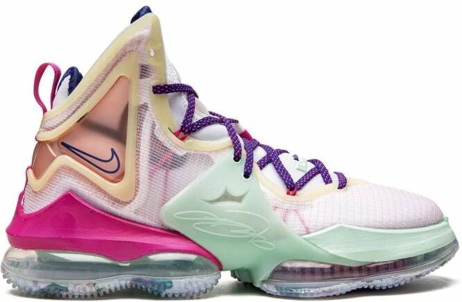 Nike LeBron 19 high-top sneakers Wit