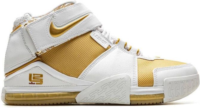 Nike LeBron 2 sneakers met vlakken Wit
