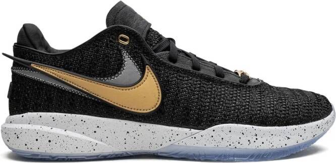 Nike "LeBron 20 Black Metallic Gold sneakers" Zwart