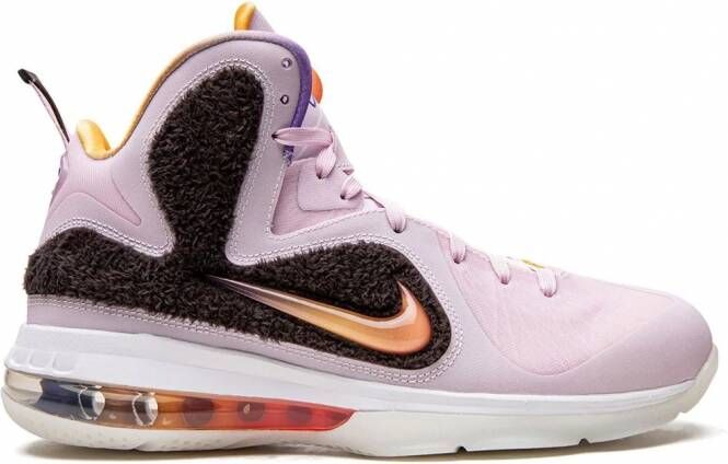 Nike "LeBron 9 King of LA (2022) sneakers" Roze