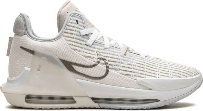 Nike Lebron Witness 6 sneakers Beige