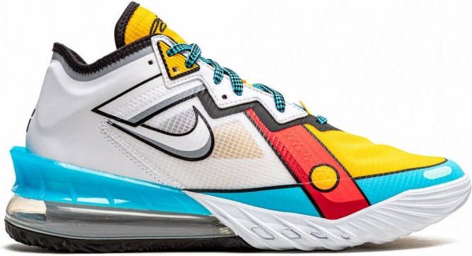 Nike "Lebron XVIII Low Stewie Griffin sneakers" Wit