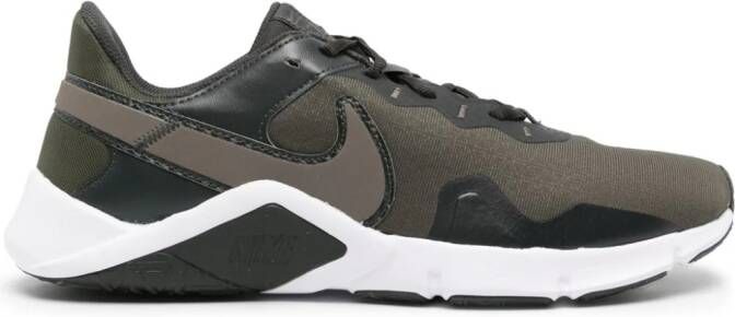 Nike Legend Essential 2 sneakers met mesh Groen