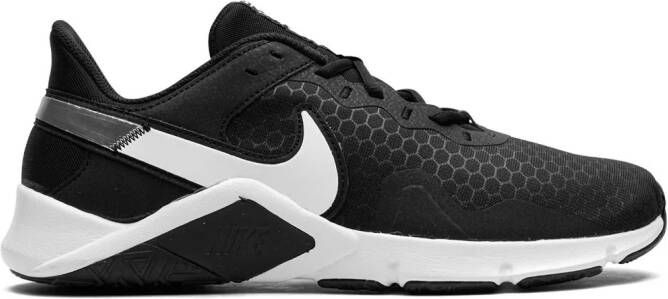 Nike Legend Essential 2 sneakers Zwart