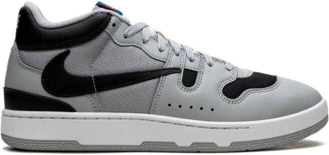 Nike "Dunk Low Pure Platinum Blue Lightning sneakers" Grijs
