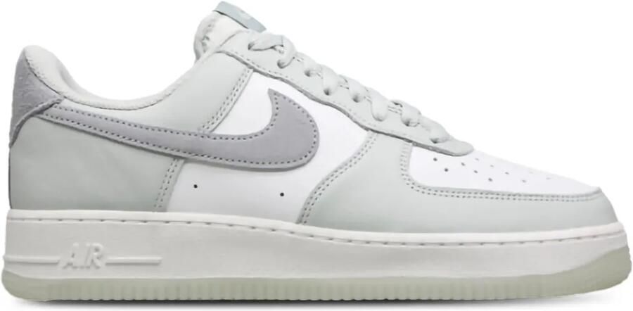 Nike Air Force 1 '07 LV8 "Light Silver Pumice" sneakers Wit