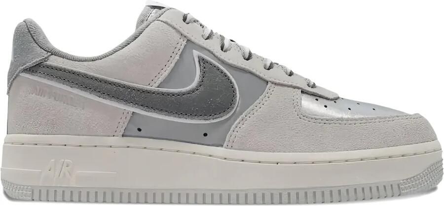 Nike Air Force 1 07 LX "Athletic Club Light Smoke Grey" sneakers Grijs