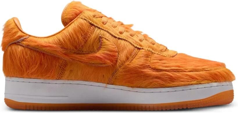 Nike Air Force 1 sneakers met ponyhaar Oranje