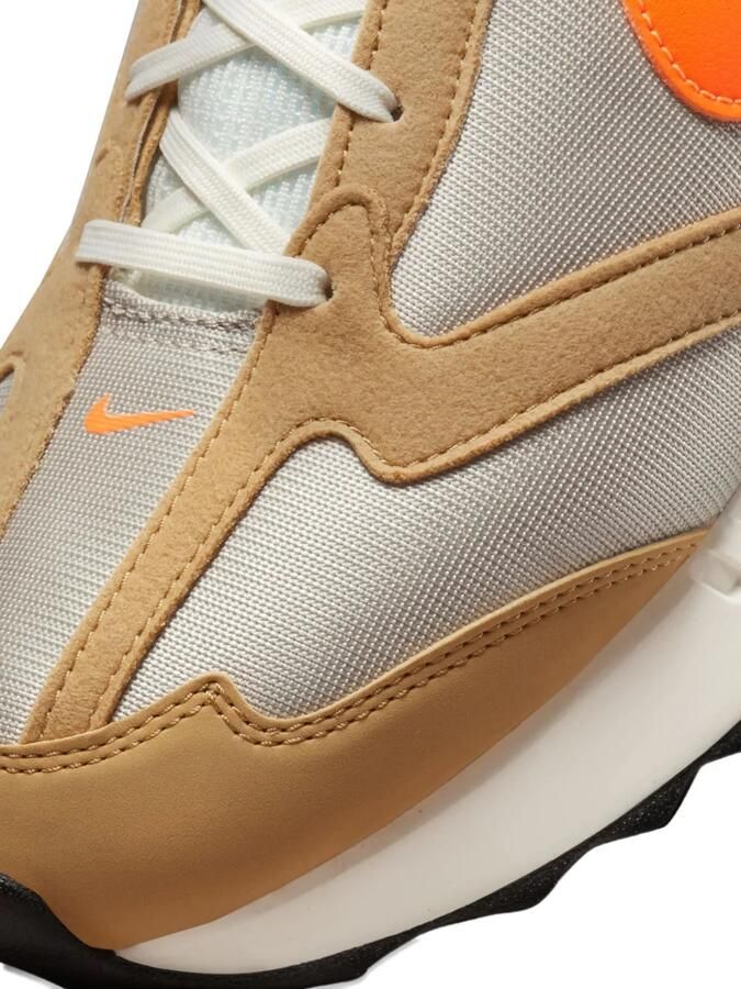 Nike Air Max Dawn Next Nature "Total Orange" sneakers Beige - Foto 3