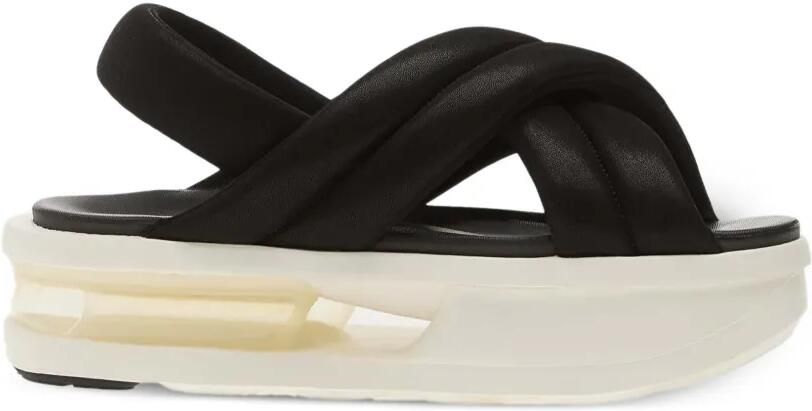 Nike Air Max Isla sandalen met gekruiste bandjes Zwart
