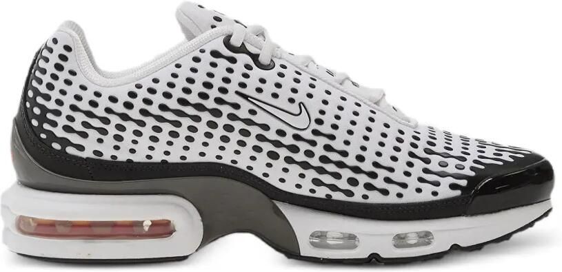 Nike P-6000 metallic sneakers Zilver